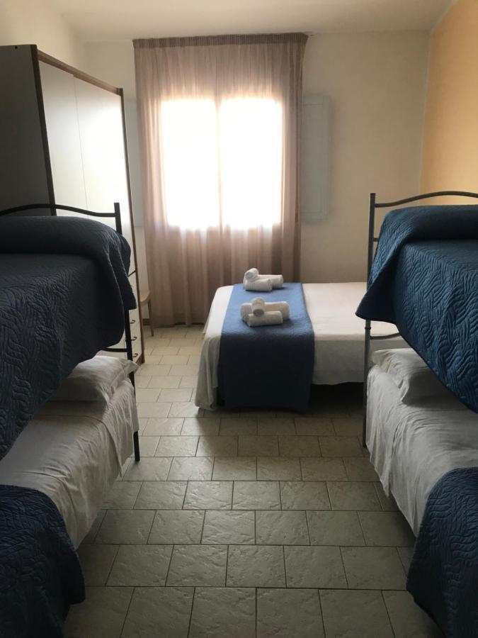 Club Hotel Residence Cesenatico Exteriör bild