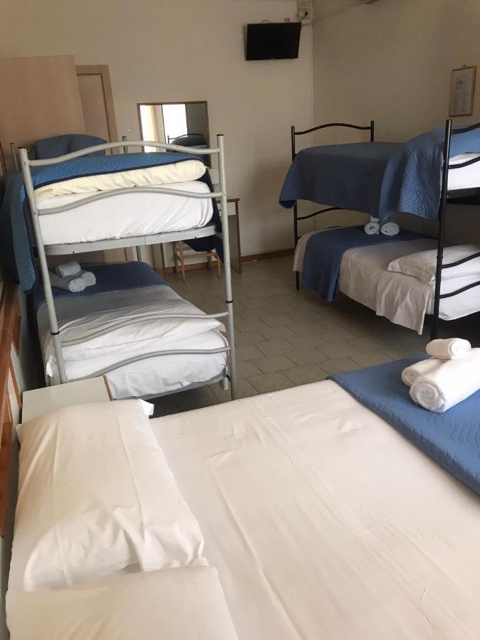 Club Hotel Residence Cesenatico Exteriör bild